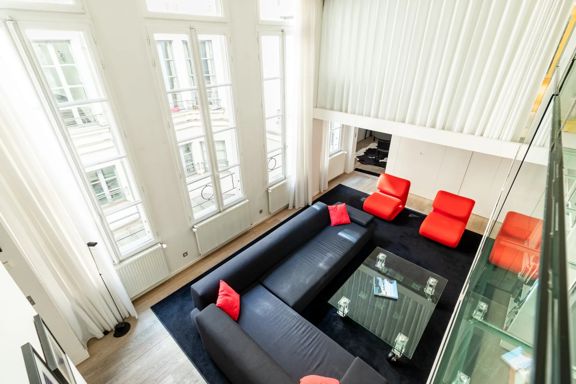 Superbe Loft — Volumes Rares