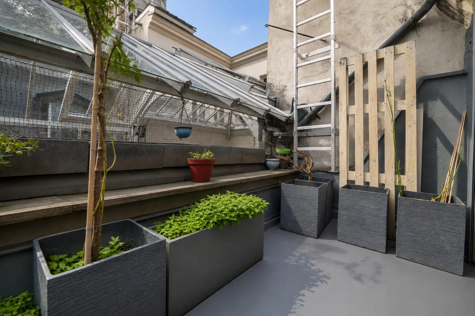 PARIS 2eme - 4 SEPTEMBRE / GAILLON - MAISON AVEC TERRASSE